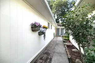 15714 Echo Hill Dr, Houston, TX 77059 - Photo 5