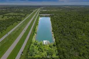 23725 N Highway 288, Angleton, TX 77515 - Photo 3