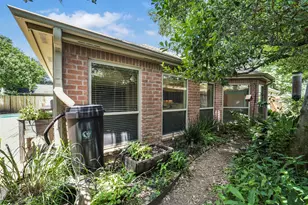 12219 Burgoyne Dr, Houston, TX 77077 - Photo 23