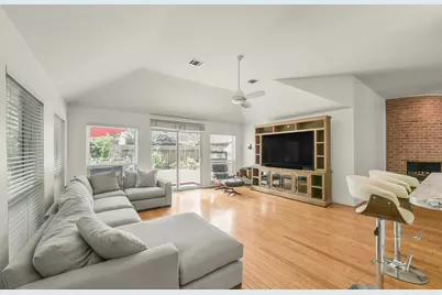 12219 Burgoyne Drive, Houston, TX 77077 - Photo 7