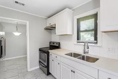 1202 13th Street N, Texas City, TX 77590 - Photo 13