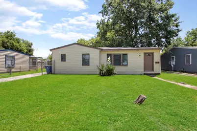 1202 13th Street N, Texas City, TX 77590 - Photo 1