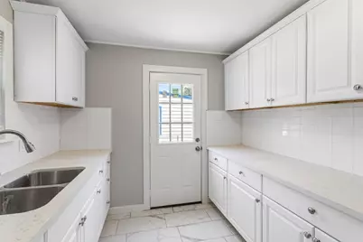 1202 13th Street N, Texas City, TX 77590 - Photo 11