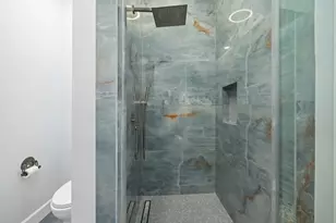 2023 Ave O 1/2, Galveston, TX 77550 - Photo 31