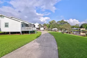 1583 County Rd 291, Bay City, TX 77414 - Photo 39