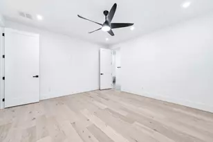 313 N Nagle St, Houston, TX 77003 - Photo 35