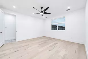 313 N Nagle St, Houston, TX 77003 - Photo 33