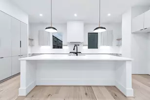 313 N Nagle St, Houston, TX 77003 - Photo 21