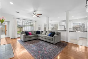 16907 Cottonwood Way, Houston, TX 77059 - Photo 9