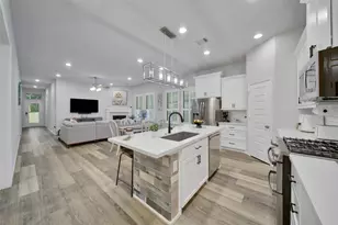 352 Rise Ln, Montgomery, TX 77316 - Photo 5