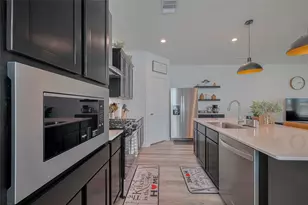 3113 Crown Gate Dr Dr, Houston, TX 77047 - Photo 11