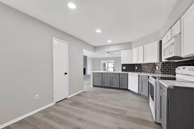 2306 Whitman Way Drive, Friendswood, TX 77546 - Photo 9