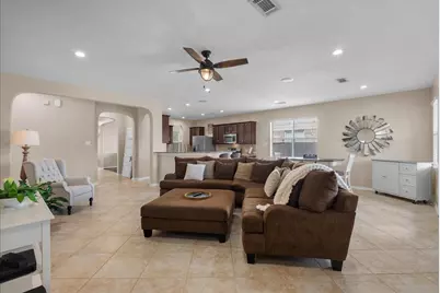 2875 Torano Circle, League City, TX 77573 - Photo 13