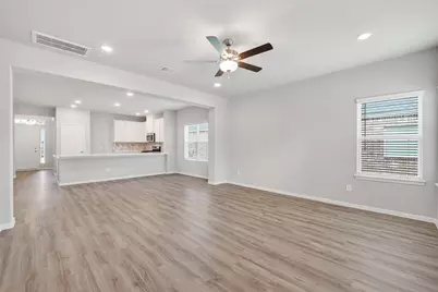 2123 Spring Hollow Drive, Baytown, TX 77521 - Photo 21