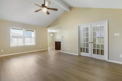 412 Hawks View Drive, La Marque, TX 77568 - Photo 1