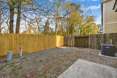 16526 Pentonshire Lane, Houston, TX 77090 - Photo 15