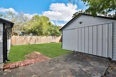 207 Cosmos Street, Houston, TX 77009 - Photo 25