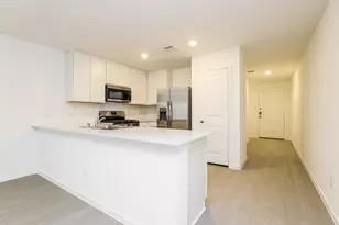 10813 Bird Of Paradise Ln, Houston, TX 77016 - Photo 7