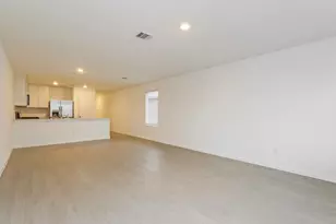 10813 Bird Of Paradise Ln, Houston, TX 77016 - Photo 3