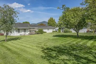 420 S 5th St E, Chewelah, WA 99109 - Photo 9