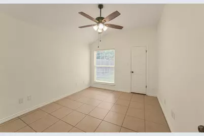 18147 Dinner Creek Drive, Katy, TX 77449 - Photo 11