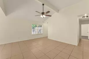 18147 Dinner Creek Dr, Katy, TX 77449 - Photo 9