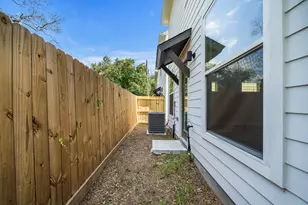 9 Wellford St, Houston, TX 77022 - Photo 21