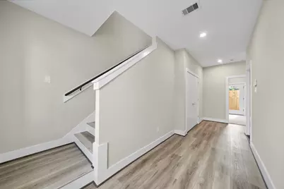 9 Wellford Street #F, Houston, TX 77022 - Photo 3