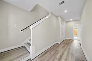 9 Wellford St, Houston, TX 77022 - Photo 3