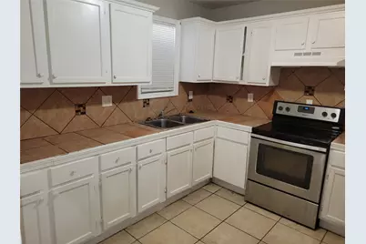7209 Kassarine Pass, Houston, TX 77033 - Photo 5