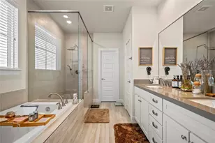 2806 Grand Fountains Dr, Houston, TX 77054 - Photo 15