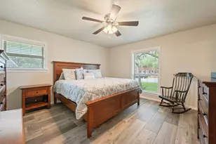 1208 Broadmoor Dr, Bryan, TX 77802 - Photo 17