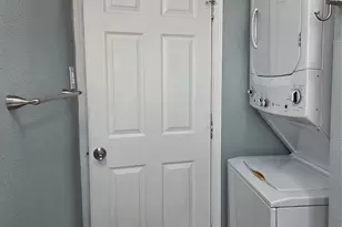 619 13th St, Galveston, TX 77550 - Photo 11