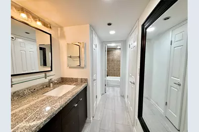 3525 Sage Road #703, Houston, TX 77056 - Photo 11