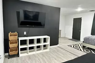 4802 Elser St, Houston, TX 77009 - Photo 3