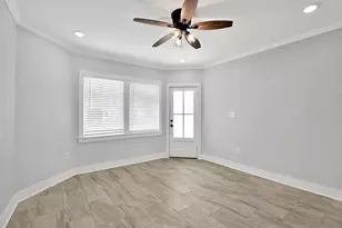 1606 Avenue L, Galveston, TX 77550 - Photo 3