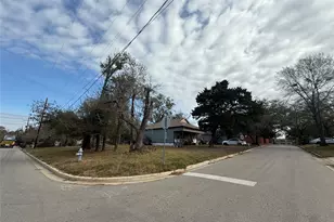 412 Waco St, Conroe, TX 77301 - Photo 29