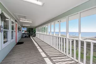 317 E Bayshore Dr, Palacios, TX 77465 - Photo 11