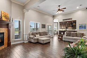 15218 Devin Ln, Crosby, TX 77532 - Photo 9
