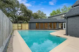 10911 Riverview Dr, Houston, TX 77042 - Photo 25