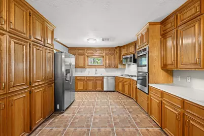 616 Cannan Drive, Angleton, TX 77515 - Photo 13