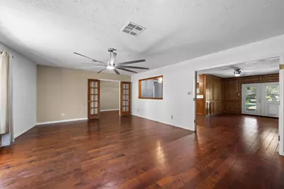 616 Cannan Drive, Angleton, TX 77515 - Photo 7