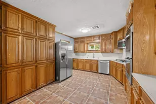 616 Cannan Dr, Angleton, TX 77515 - Photo 15