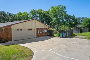 616 Cannan Dr, Angleton, TX 77515 - Photo 43