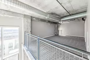 2000 Bagby St, Houston, TX 77002 - Photo 5