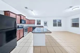 11110 Panther Ct, Houston, TX 77099 - Photo 5