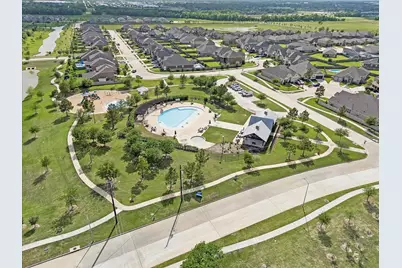 2204 Meadow Wind Drive, Pearland, TX 77089 - Photo 3