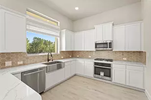 294 Peninsula Pt Dr, Montgomery, TX 77356 - Photo 9