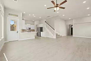294 Peninsula Pt Dr, Montgomery, TX 77356 - Photo 7