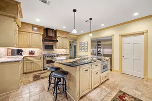 1524 Travis St, Columbus, TX 78934 - Photo 11